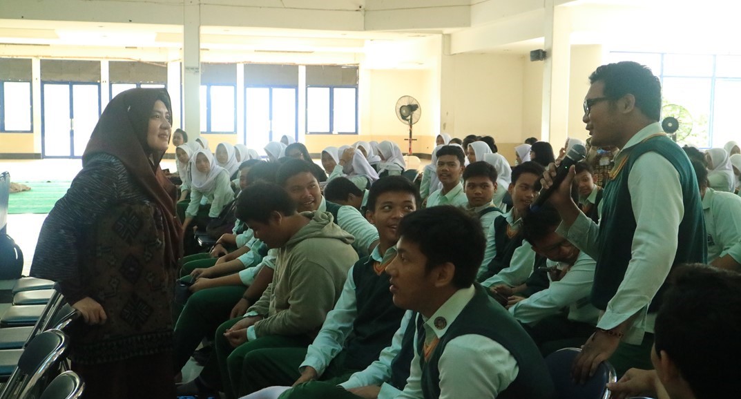 Edukasi Jamu untuk Generasi Millenial, Siswa SMA Plus YPHB Bogor